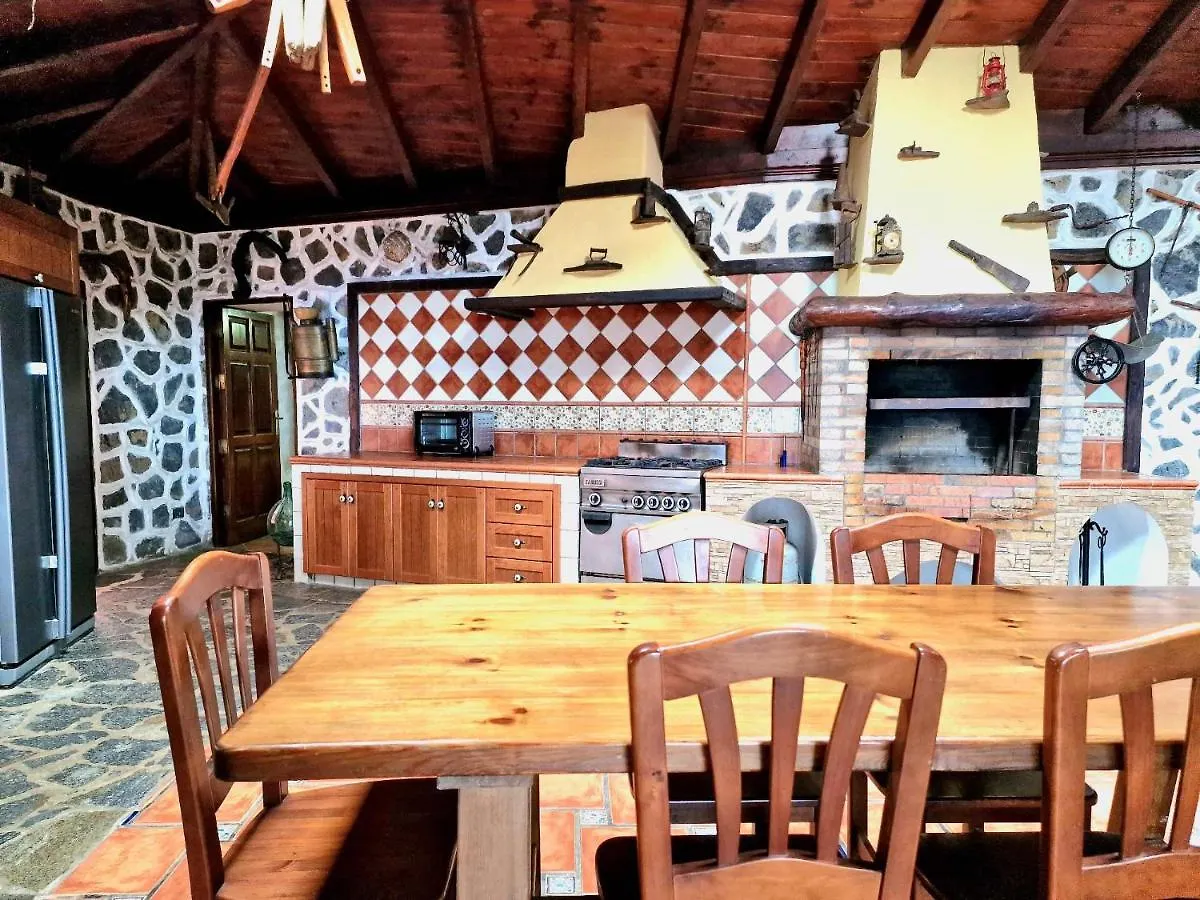 Finca Los Loros Icod De Los Vinos By Hrtenerife Net Santa Cruz de Tenerife