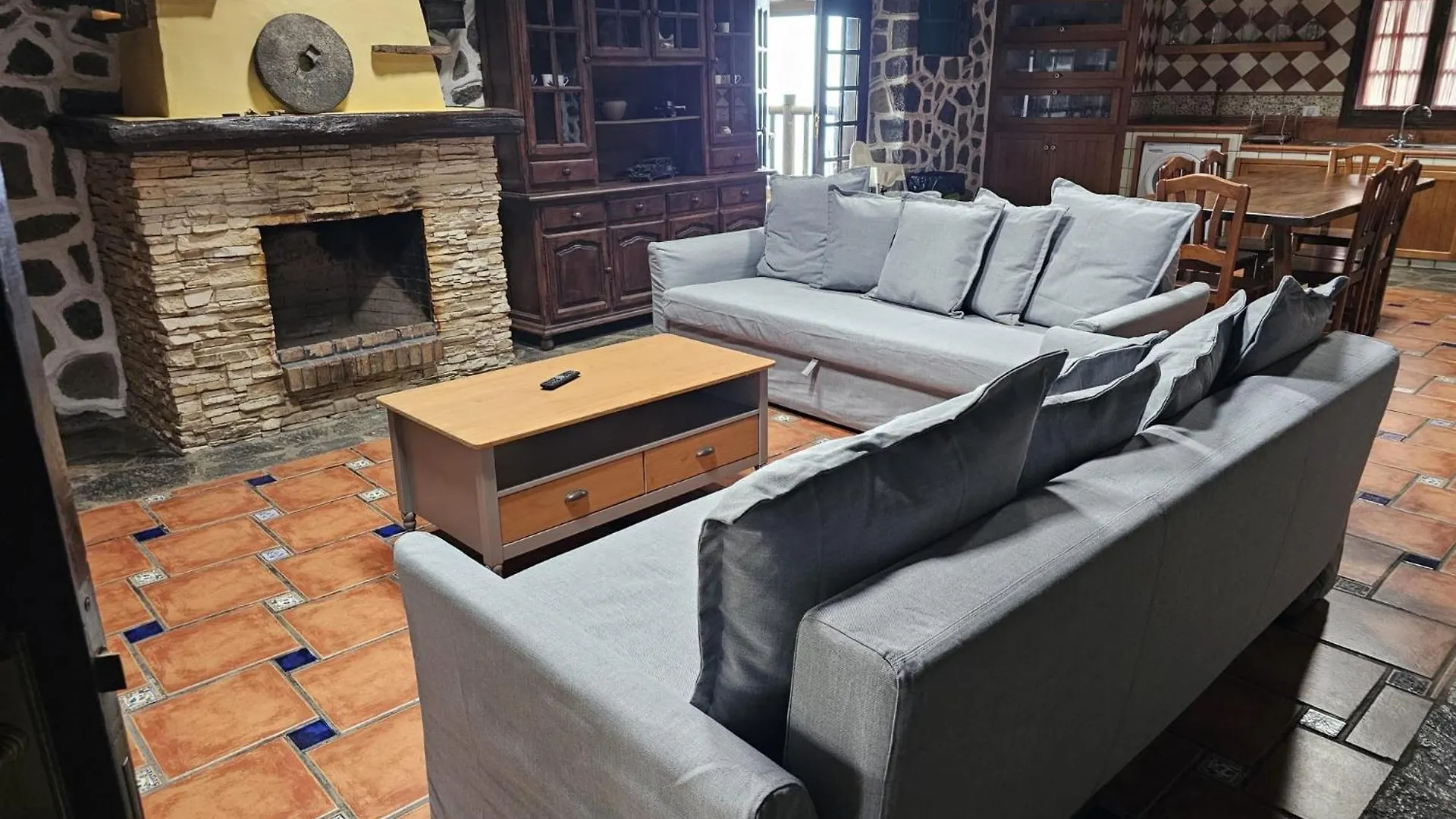 Finca Los Loros Icod De Los Vinos By Hrtenerife Net サンタクルスデテネリフェ
