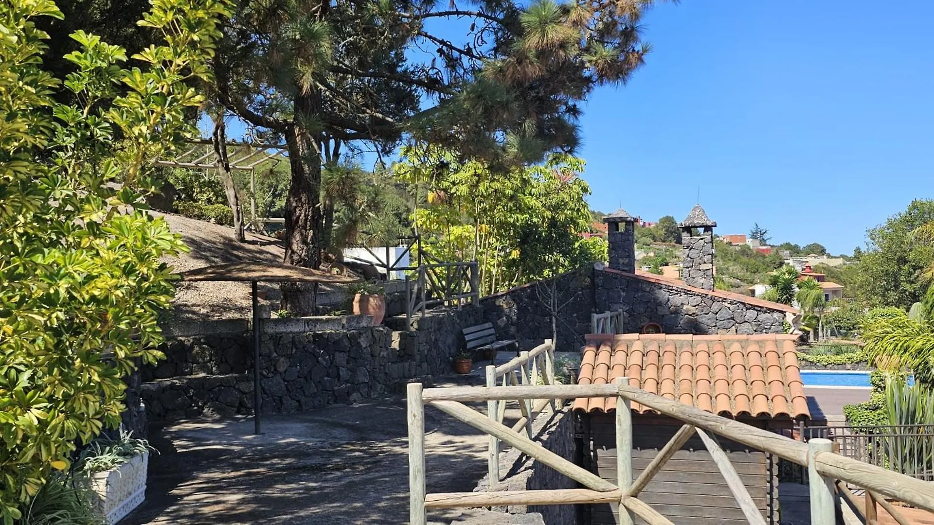 Finca Los Loros Icod De Los Vinos By Hrtenerife Net サンタクルスデテネリフェ スペイン